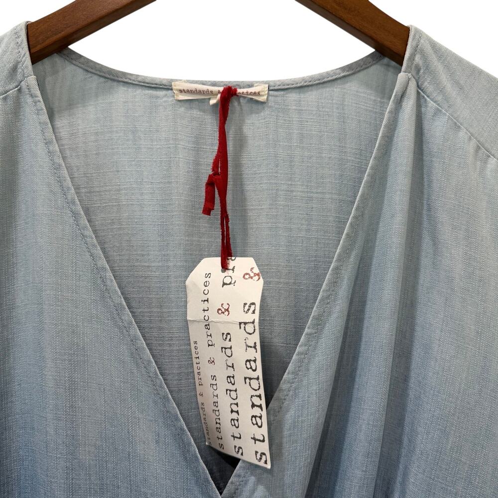 Standards & Practices Chambray Wrap Dress Women’s Size Medium Blue Bell Sleeve - Picture 3 of 15